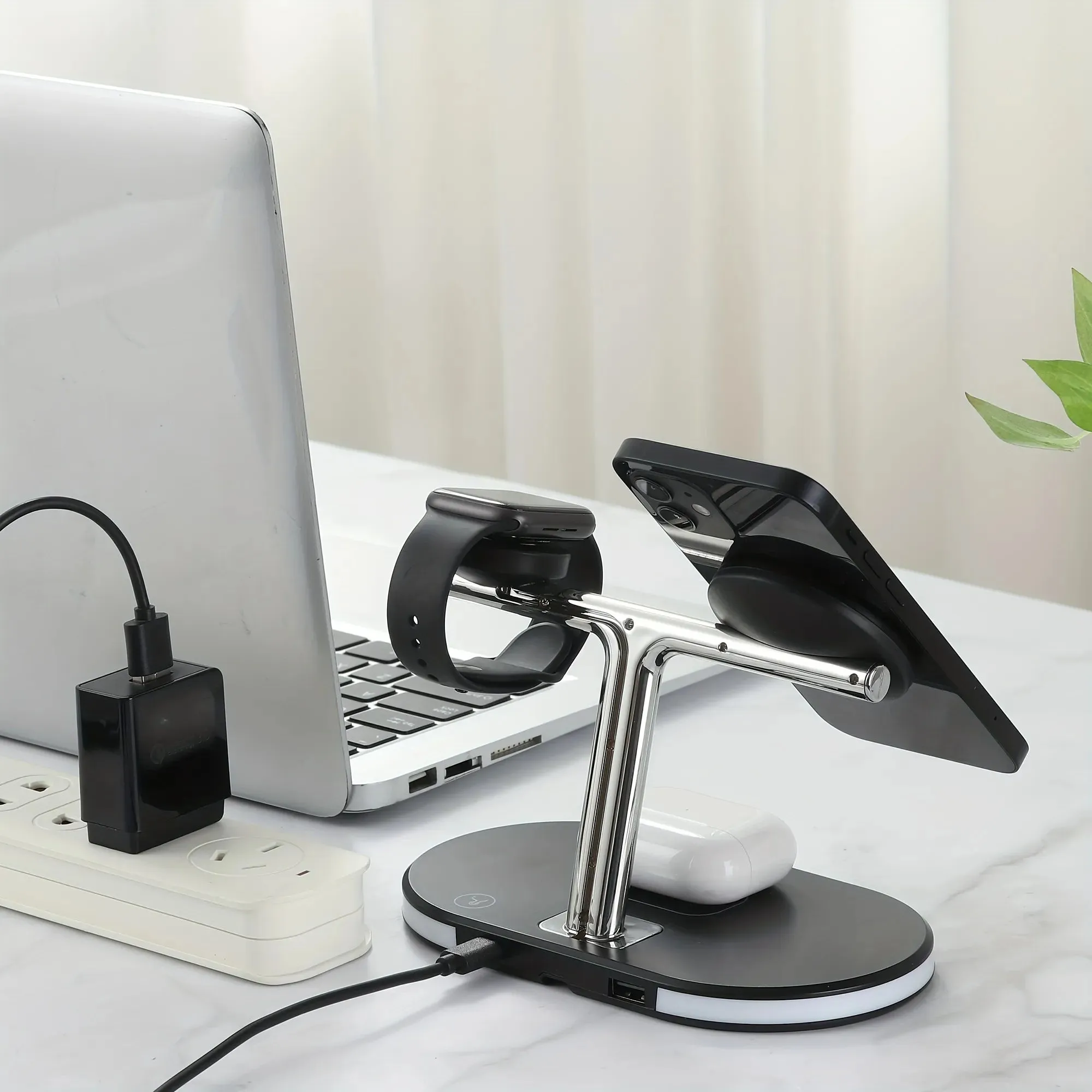 3-in-1 Magnetic Wireless Charging Station