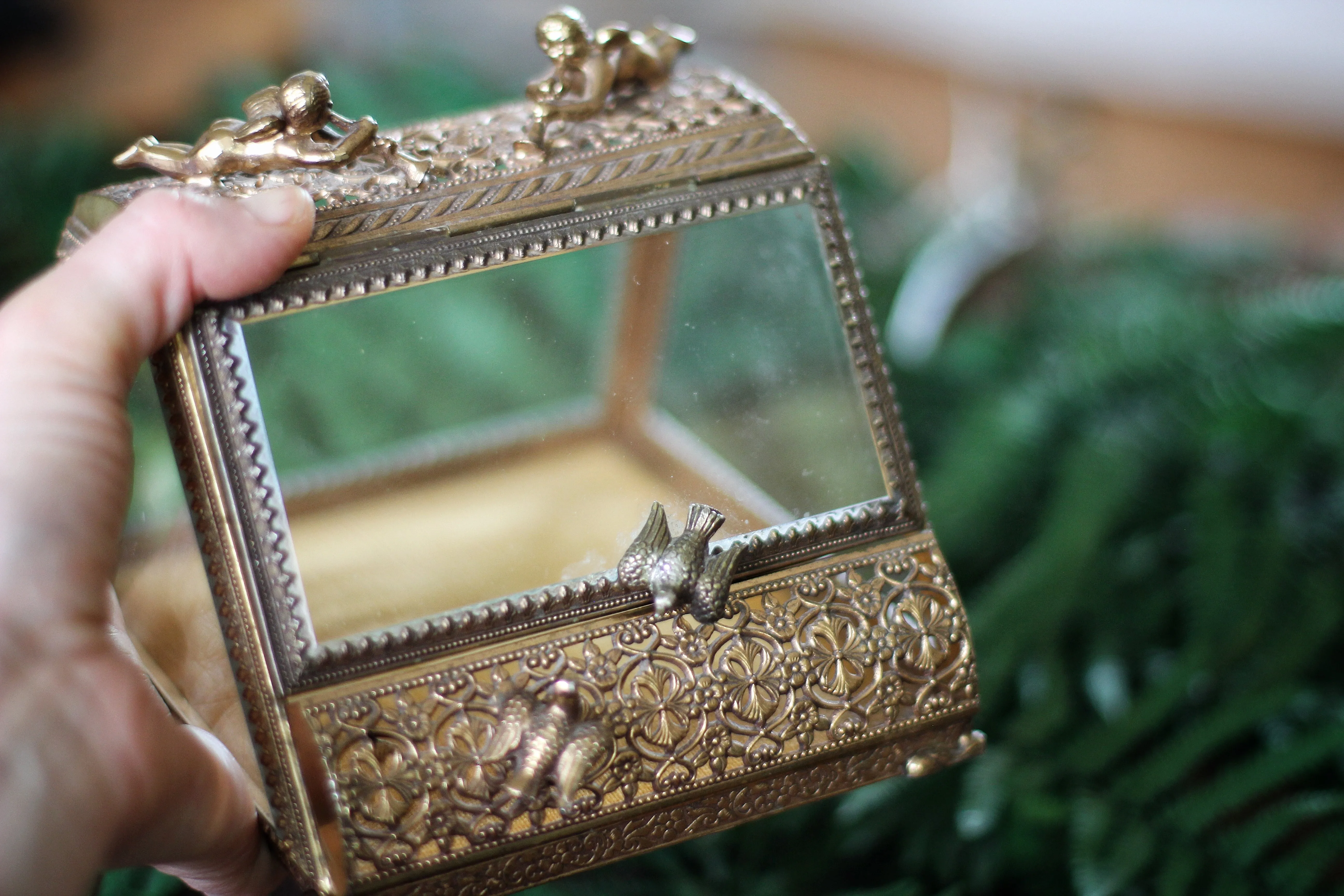 Antique Doves & Angeles Jewelry Box