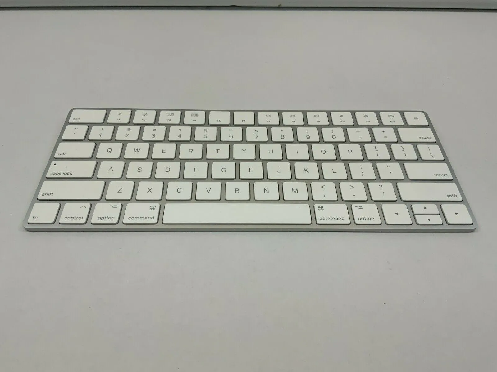 Apple Magic Wireless Rechargeable Bluetooth Keyboard A1644