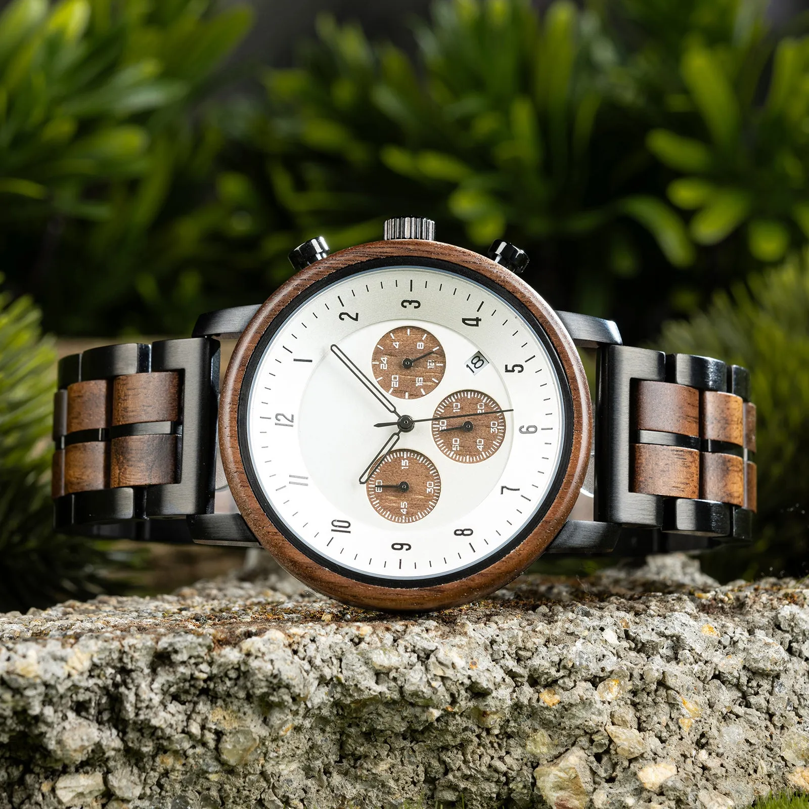 Kobe - Black Steel & Walnut Chronograph