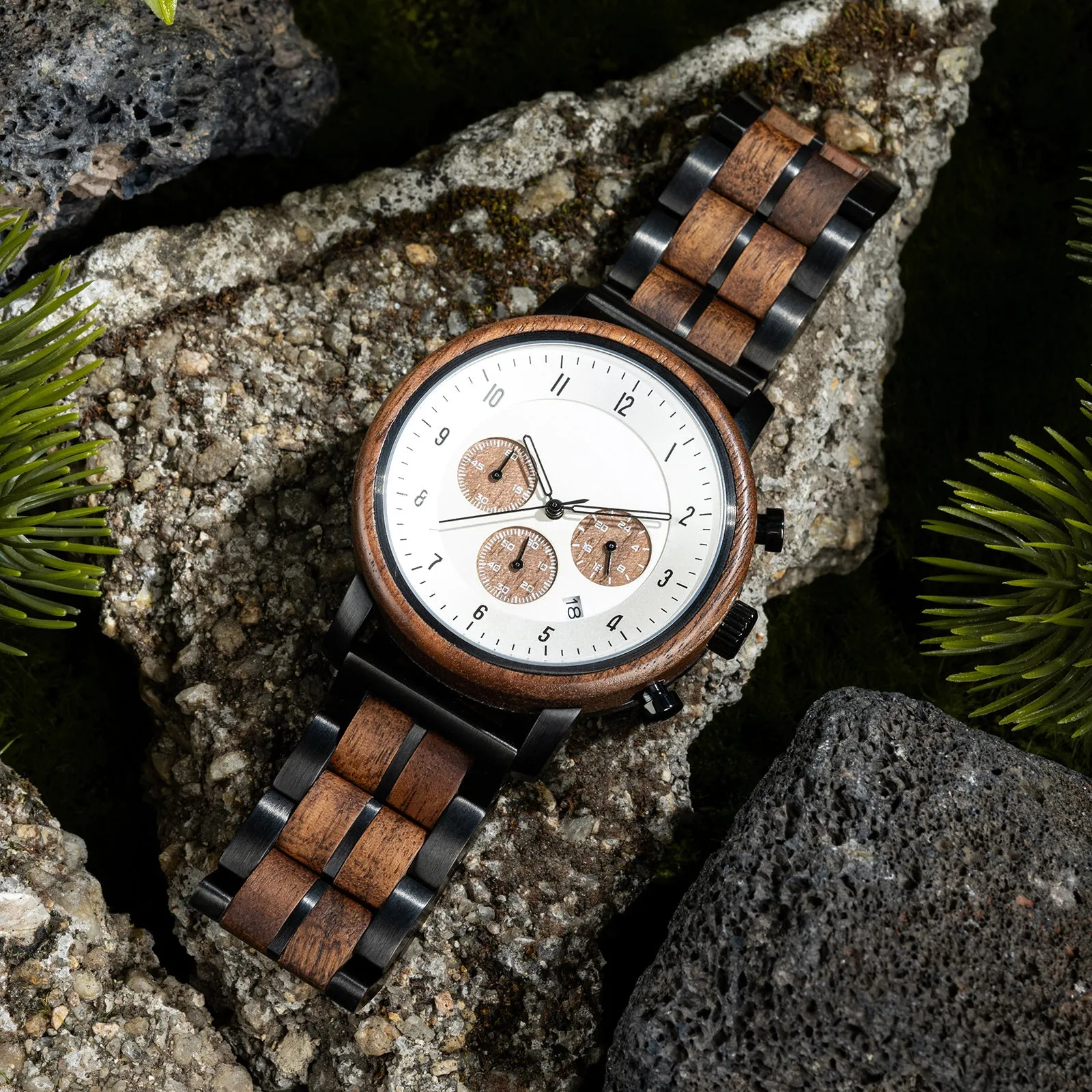 Kobe - Black Steel & Walnut Chronograph