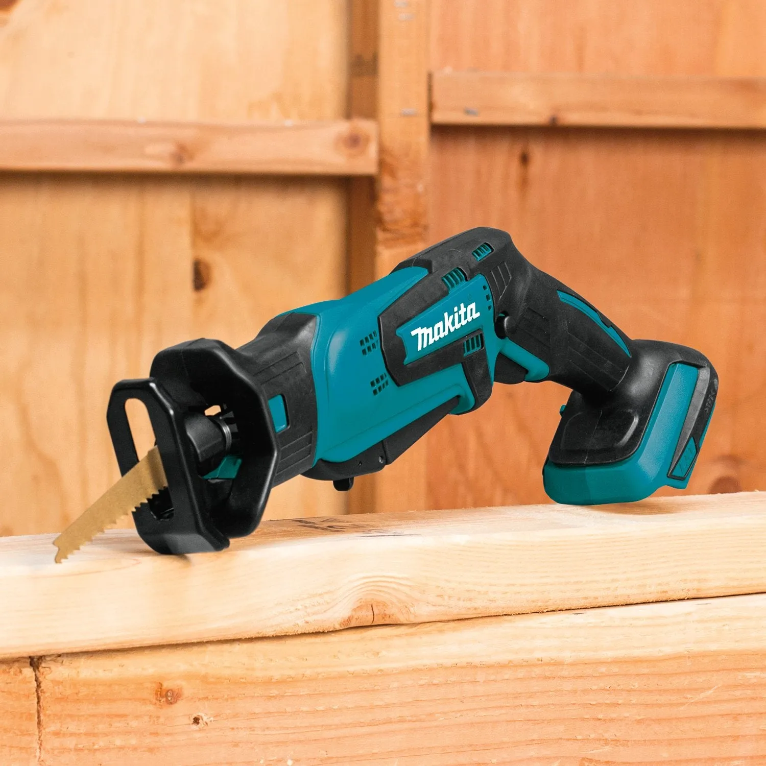 Makita (XRJ01Z-R) 18V LXT® Compact Reciprocating Saw (Tool Only) (Factory Reconditioned)