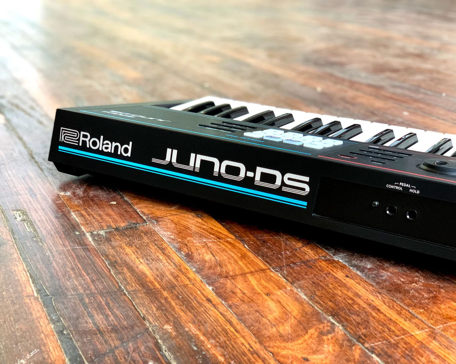 Roland JUNO-DS61 61-Note Keyboard