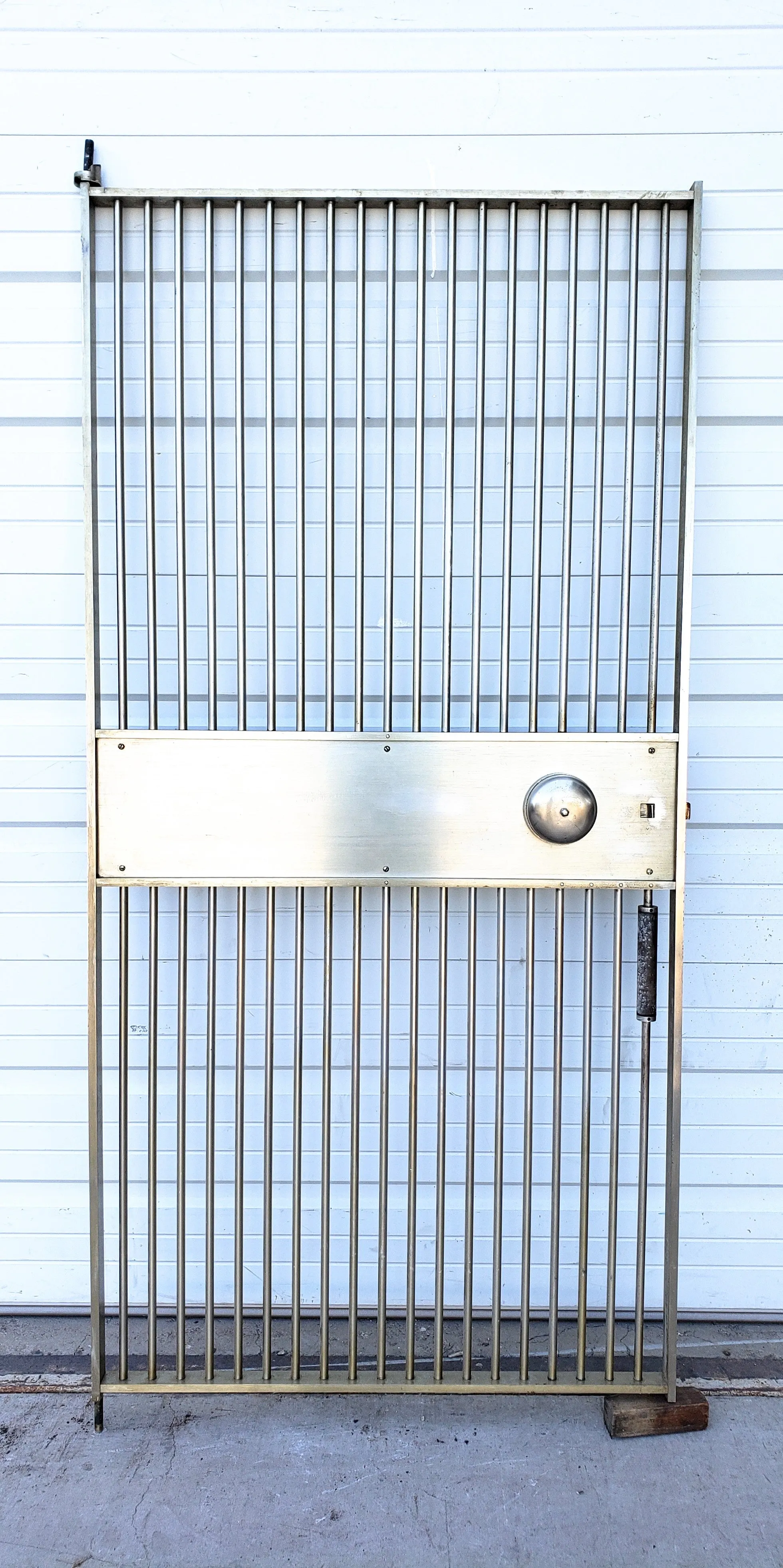 Single Bank Vault Door/Gate